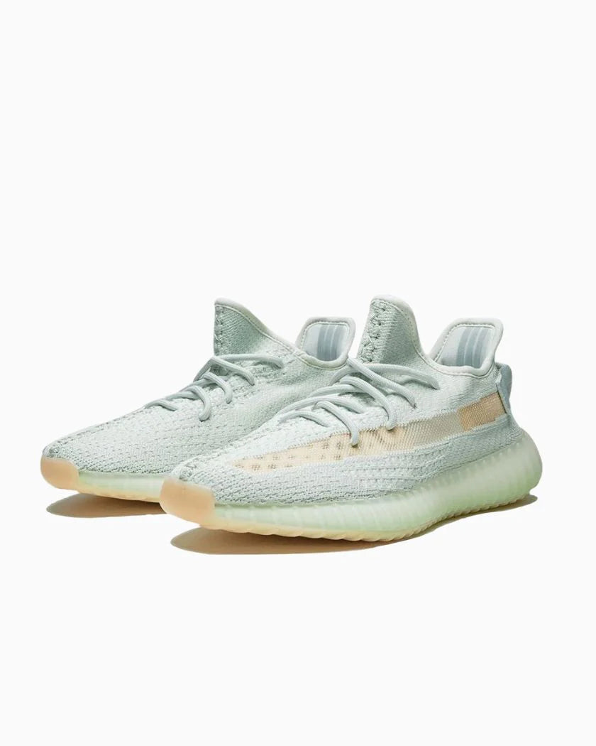 Yeezy Boost 350 V2 Hyperspace